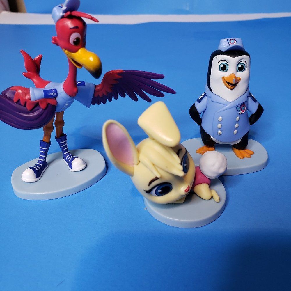 Disney Junior T.O.T.S Action Figure 3 Cake Topper Flamingo Penguin Bunny
